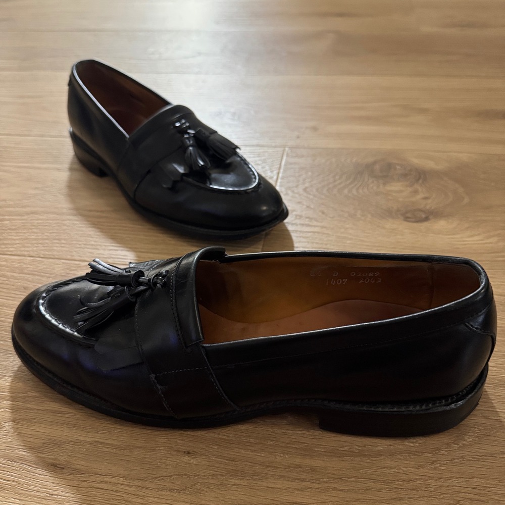Allen Edmonds Newport Black Leather‎ Tassel Loafers Mens Dress Shoes